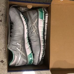 BRAND NEW ASICS!
